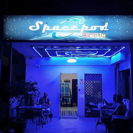 Spacepod@Com Singapore Exterior photo